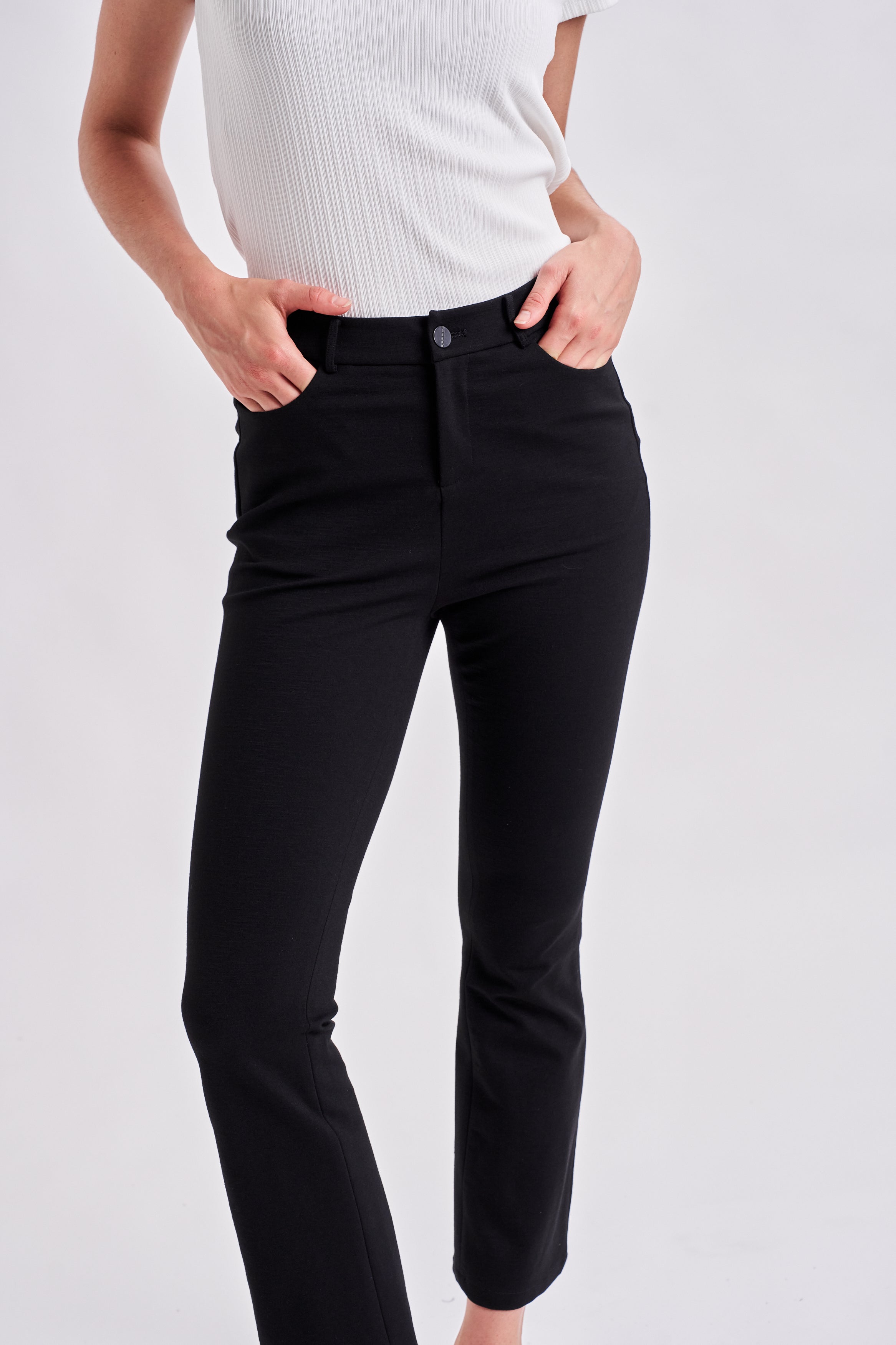 INDIE STRETCH PANT