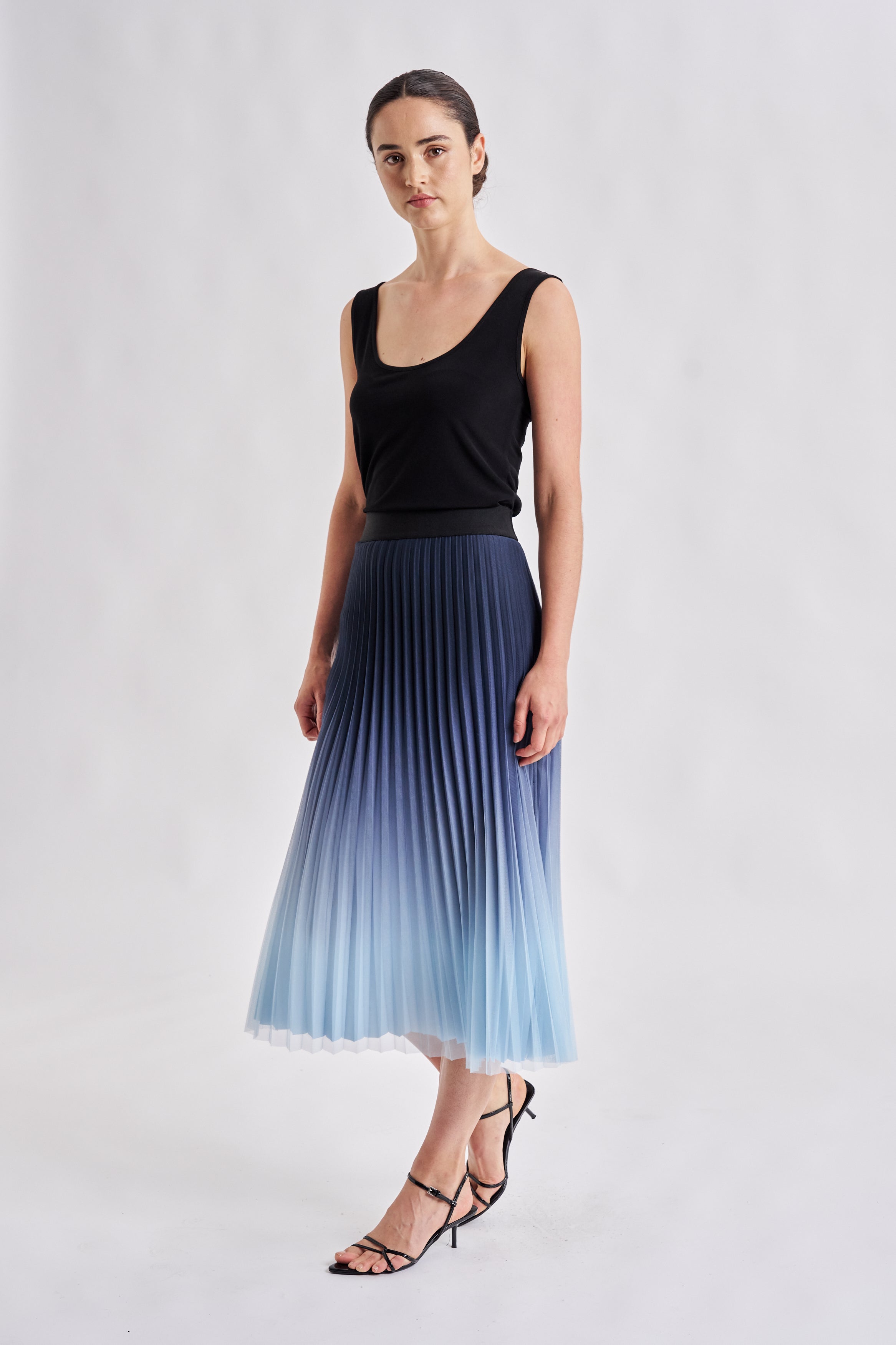 COSMOS PLEATED SKIRT